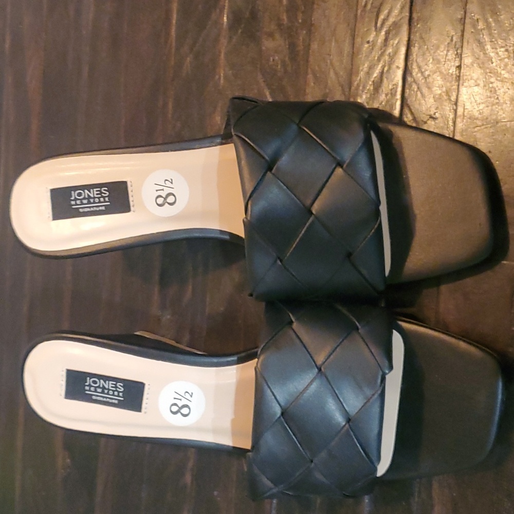 Black Jones New York wedge Szid 8 1/2